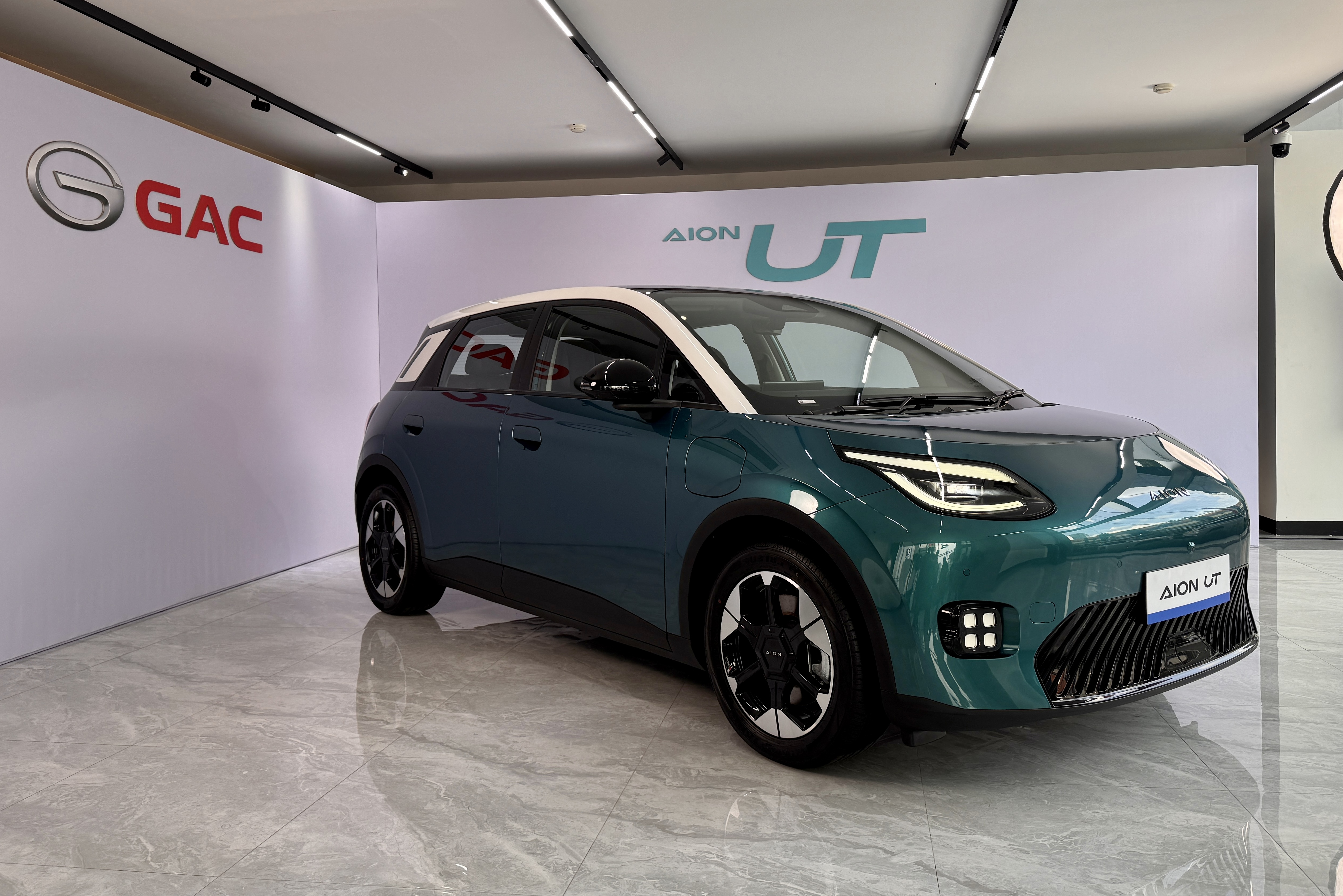 Bukan Sekadar EV, Aion UT Siap Jadi Tren Baru di Jalanan Indonesia