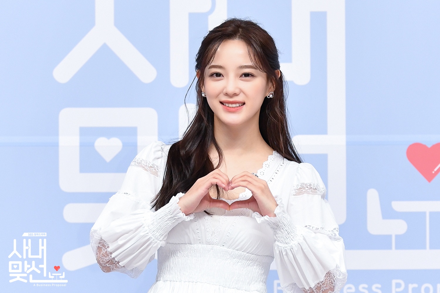 Kim Sejeong Antusias Bintangi Drama Sejarah Bareng Kang Tae-oh